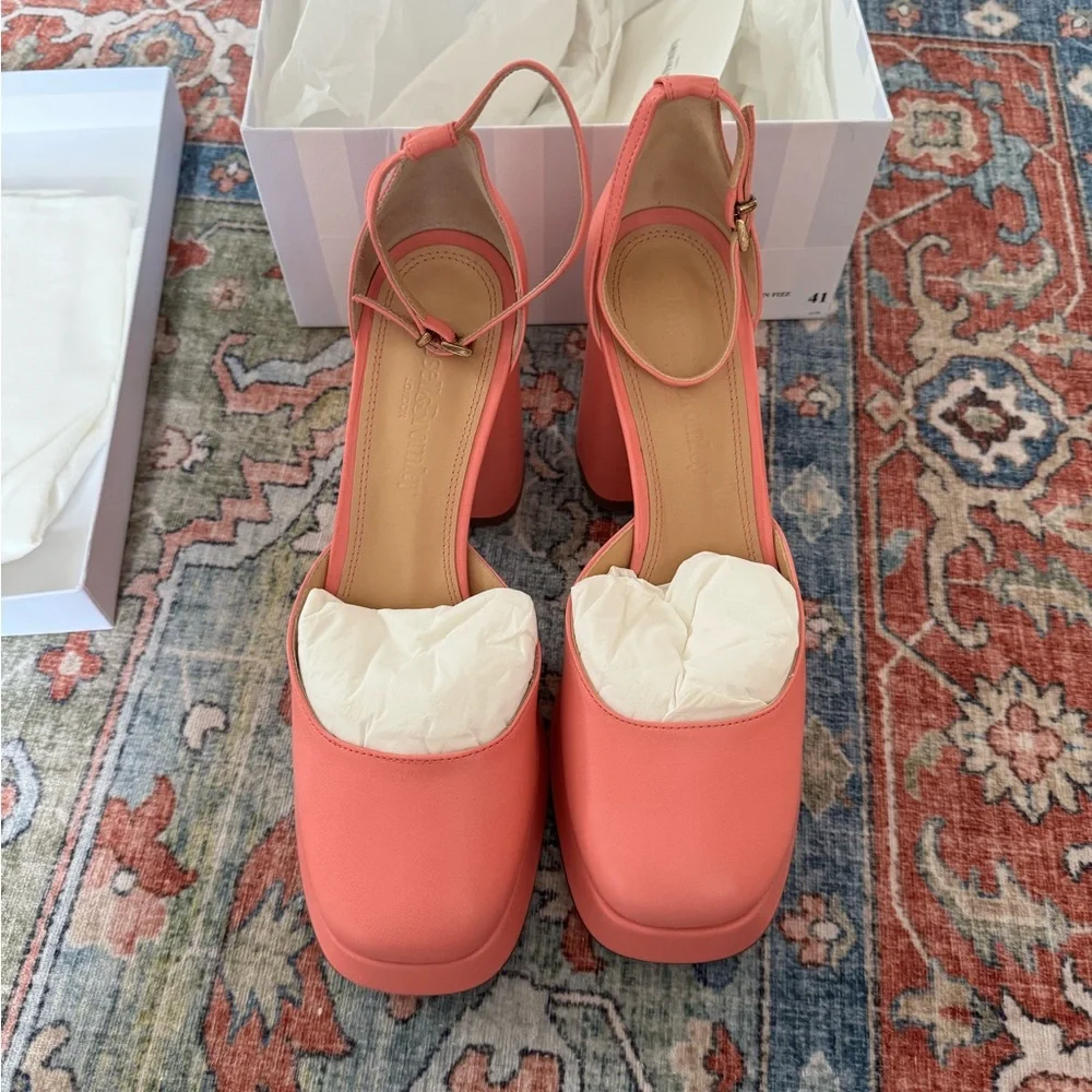 Russell & Bromley Flawless Heels in Pink
